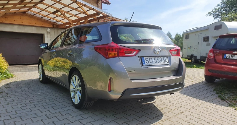 Toyota Auris cena 43700 przebieg: 95000, rok produkcji 2013 z Dębica małe 46